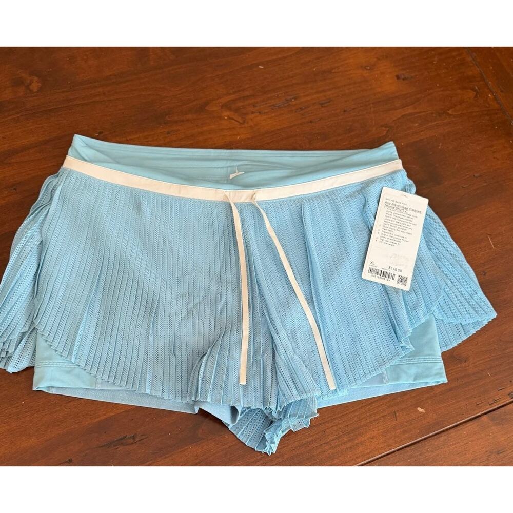 Lululemon NWT Ace Advantage Pleated Tennis Short 2.5" Size XL Light Blue